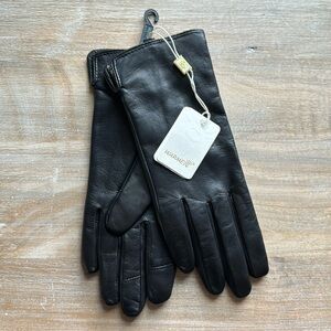 NWT Black Leather Gloves by Warmer